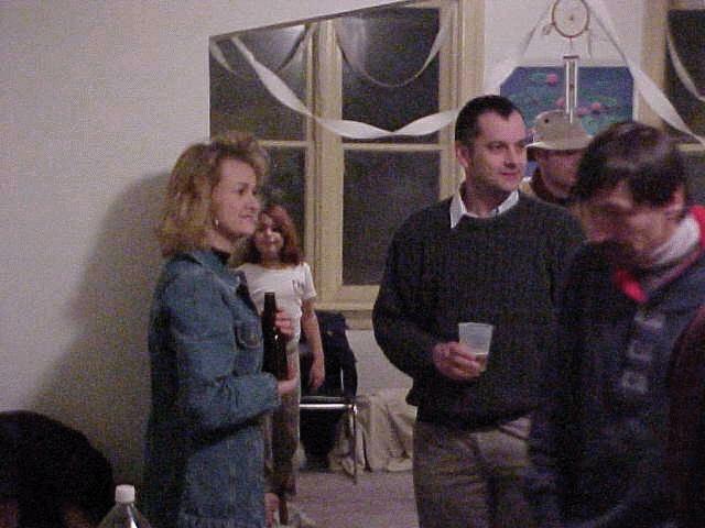 friends1.jpg (149422 bytes)